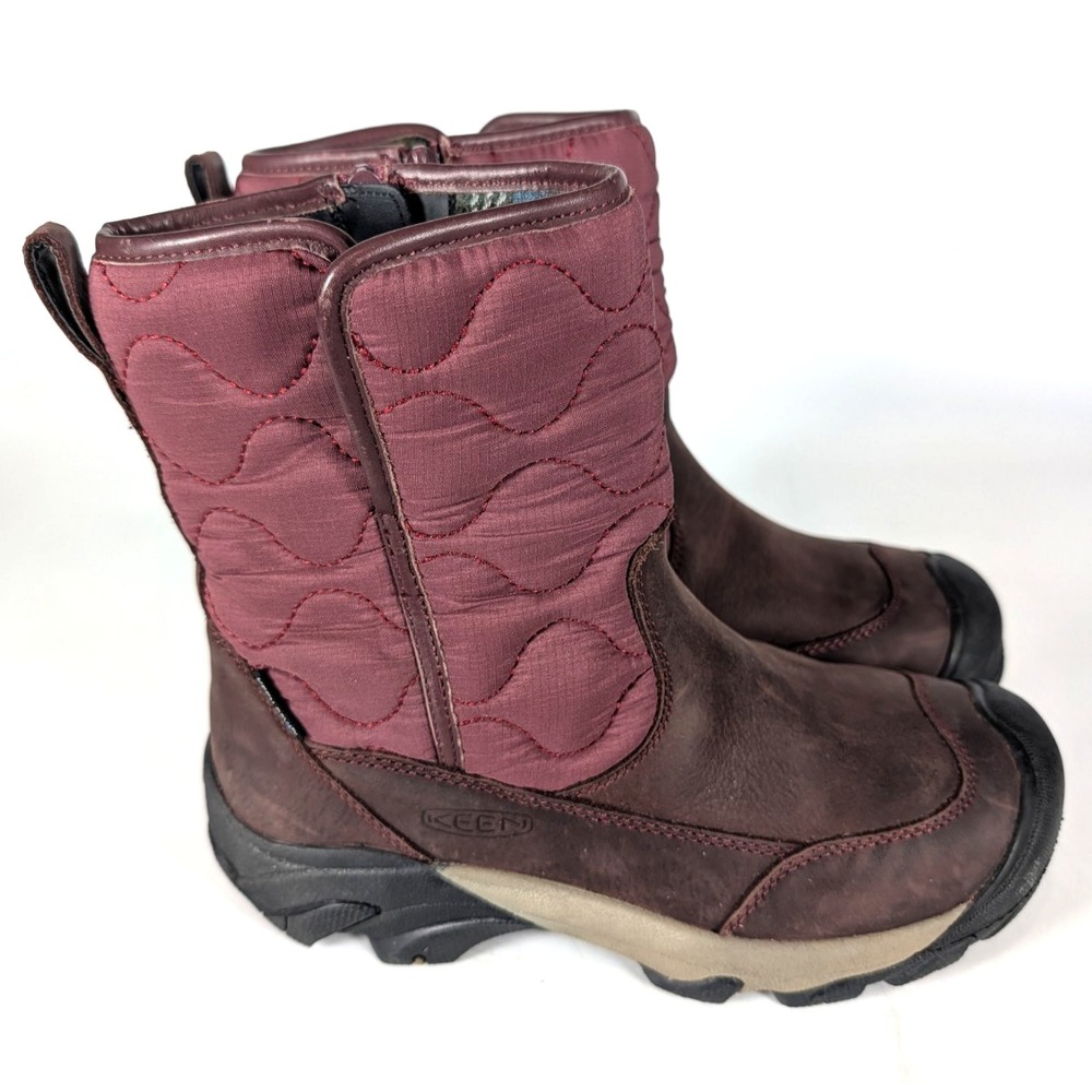 Keen Betty Boot Women's 7 Burgundy Leather Waterproof  Winter Quilted Warm